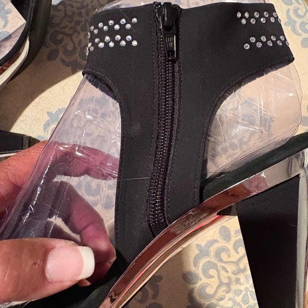 Onex Black and Silver Heels - Picture 7 of 15